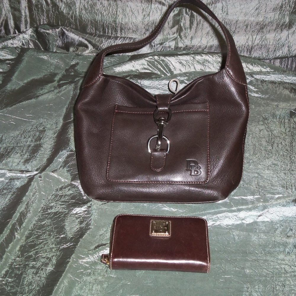 DOONEY BOURKE Brown Leather  Lock Hobo Shoulder